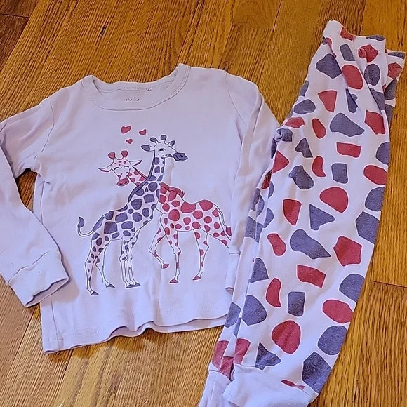 Snug fit pajama bundle - Picture 7 of 7